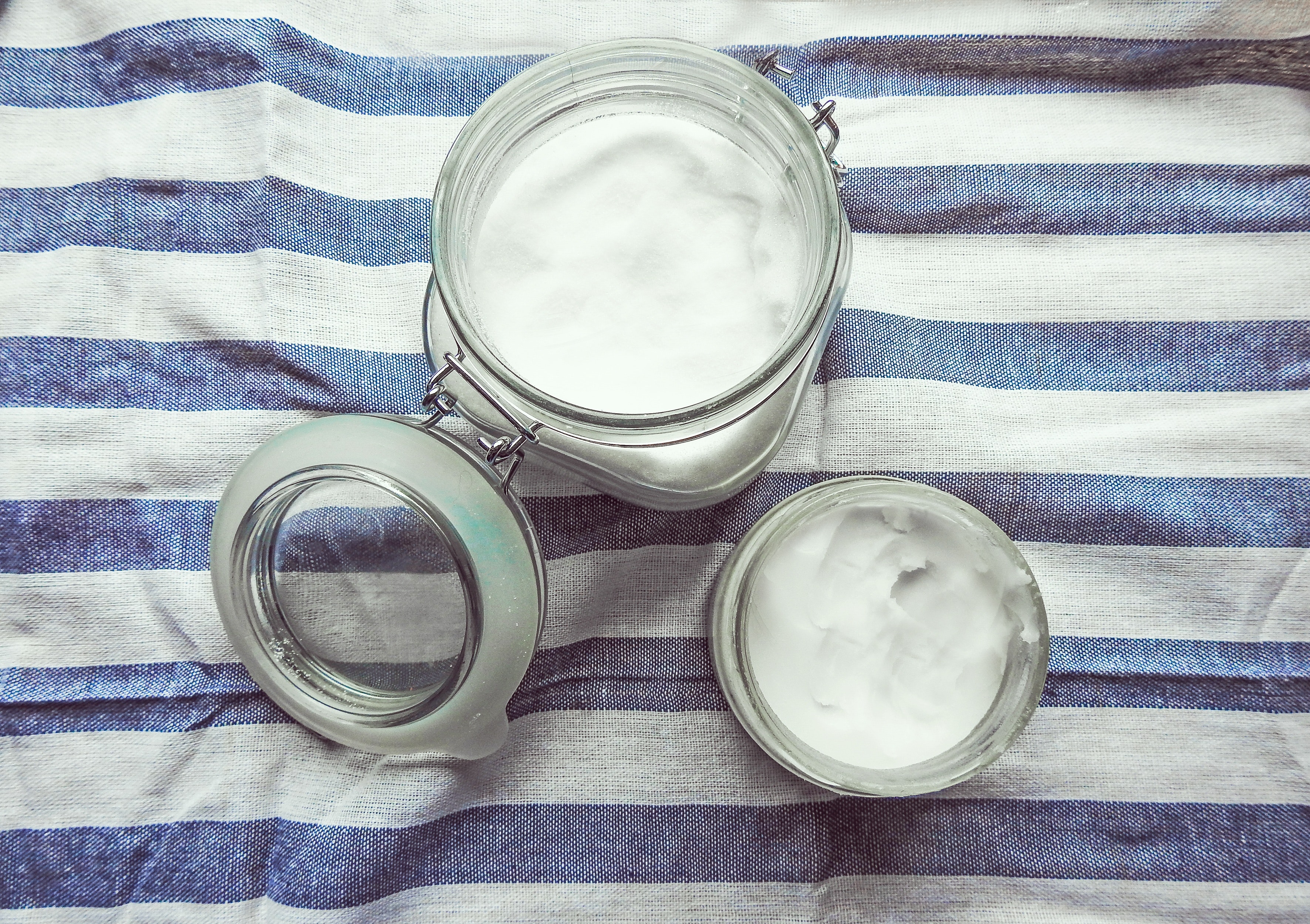 coconut oil for weight loss in jars