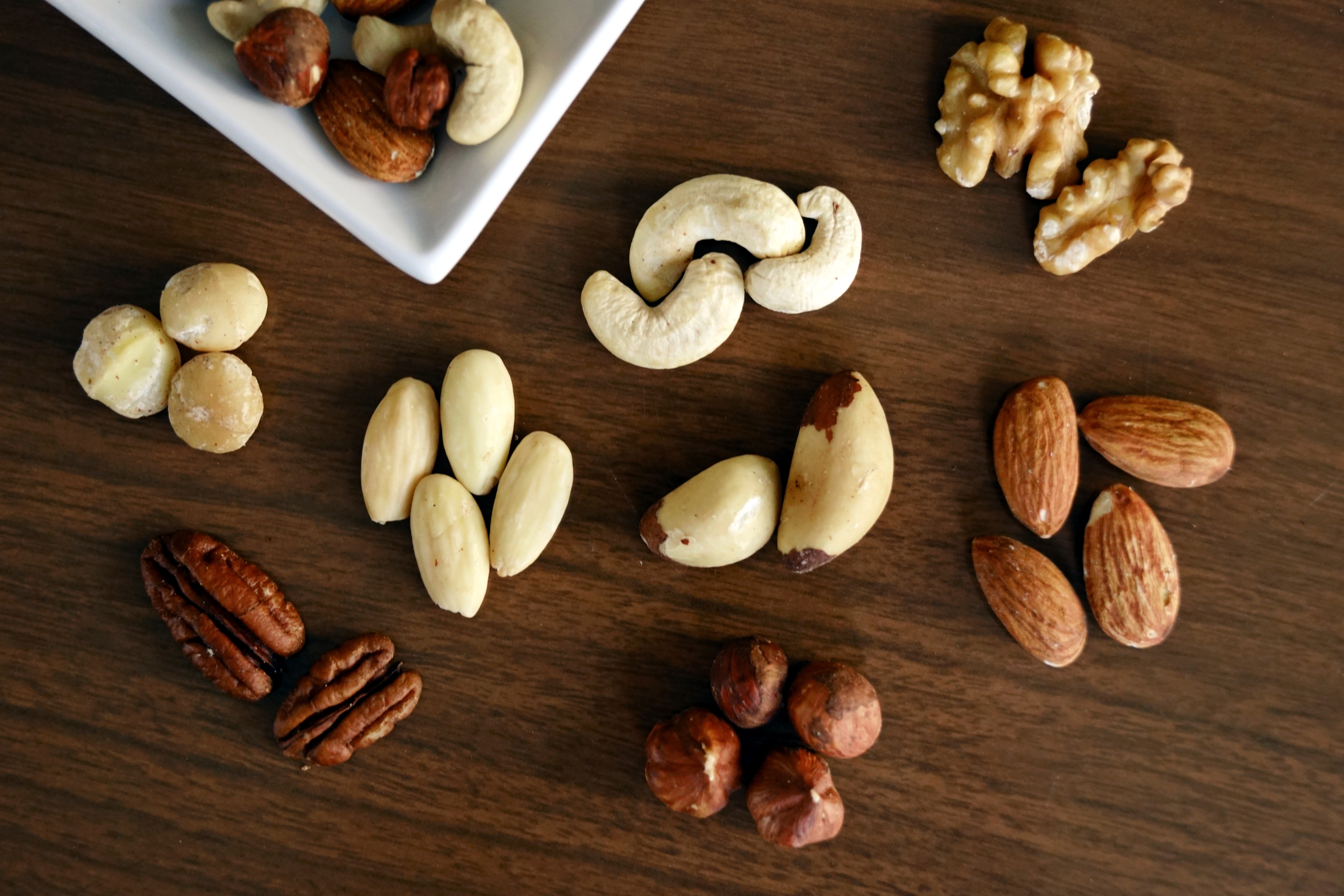 fat burning foods like nuts and seeds